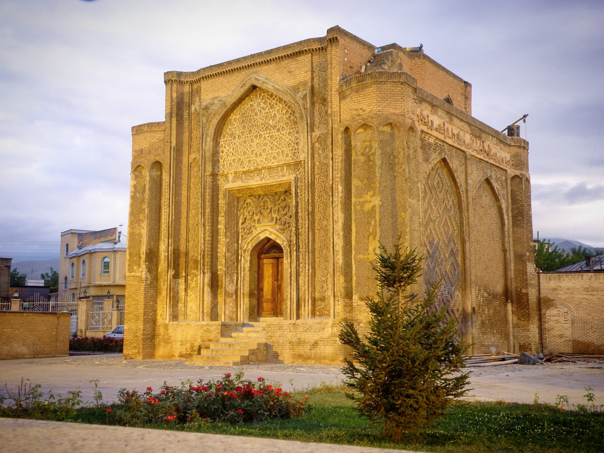 Image of -Alavian dome